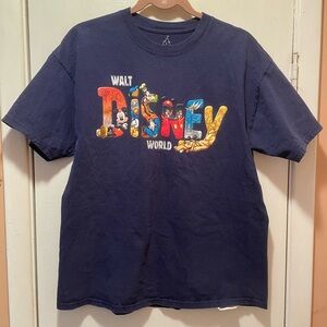 Walt Disney World Mickey & Friends Navy Character Tee Adult Large L Hanes
